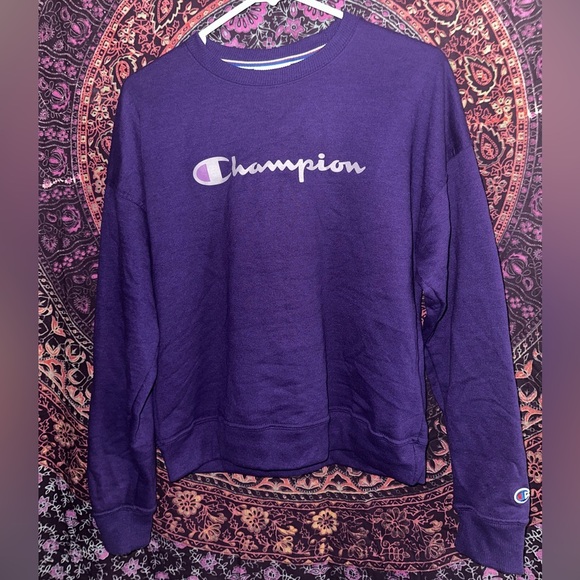 Champion Violet Crewneck Sweatshirt - Picture 1 of 3